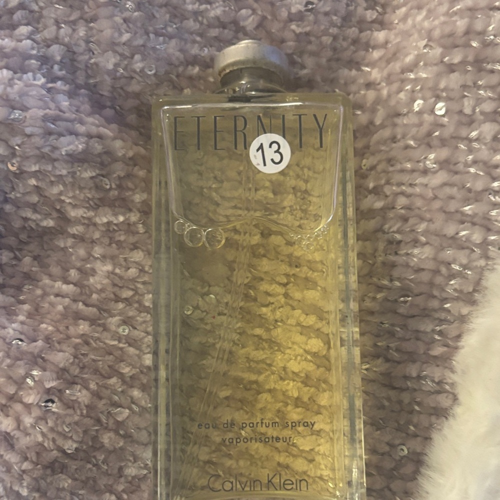 Calvin Klein Eternity Eau de Parfum - Gold Hue no spritzer